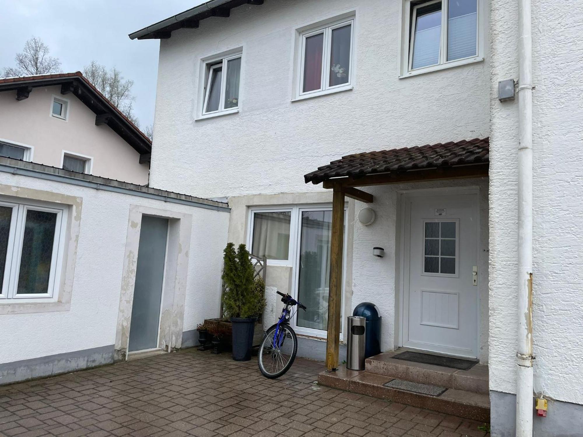 Zv-Scholtz Gaestehaus Eisenfelden Winhoring Luaran gambar